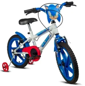 Bicicleta de equilibrio infantil para crinanças a partir de 1 ano branca com rodas e detalhes em azul, inspirada no personagem Sonic. Possui rodinhas de apoio e um enfeite do rosto do Sonic no guidão.